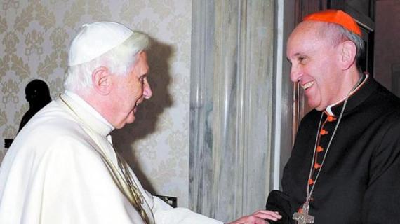 pope-benedict-card-bergoglio